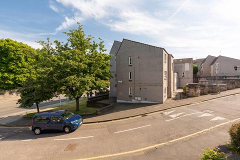 4 Abbeyhill Crescent, Edinburgh, EH8 8DZ