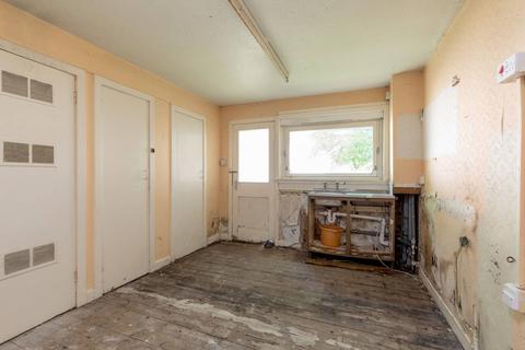 4 Abbeyhill Crescent, Edinburgh, EH8 8DZ