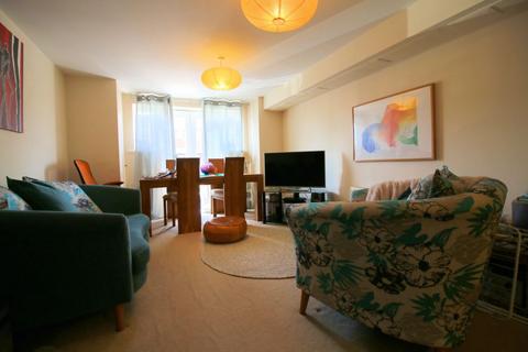 2 bedroom apartment for sale - TENANTED INVESTMENT, Westley Court