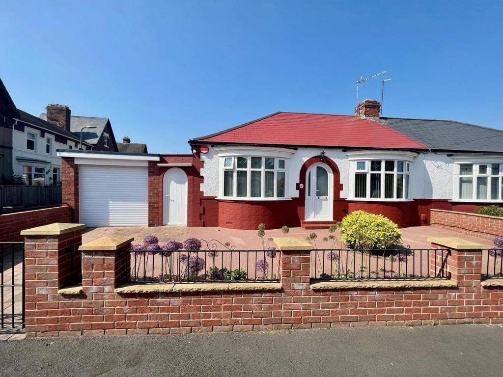 Queensland Grove, StocktonOnTees 2 bed semidetached bungalow for sale £270,000