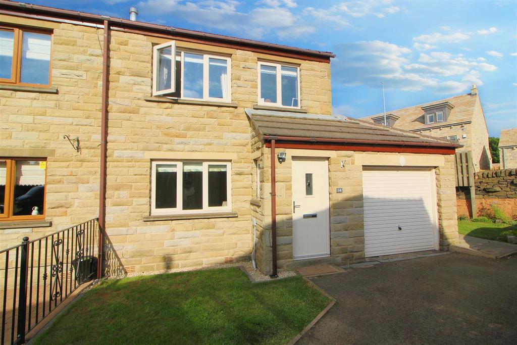Well Ings Close, Shepley, Huddersfield, HD8 8FG 3 bed semidetached