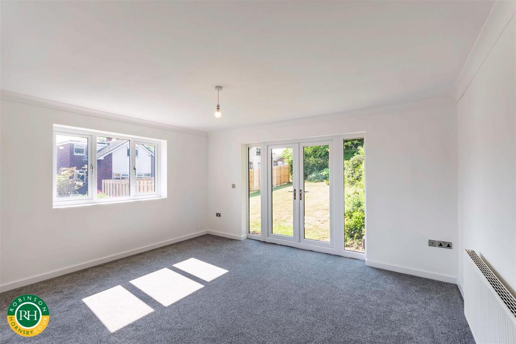 Riverside Drive, Sprotbrough, Doncaster 3 bed detached bungalow £370,000