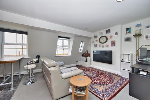 2 bedroom flat for sale - Marine Parade, Folkestone, CT20
