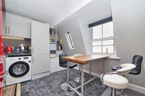 2 bedroom flat for sale - Marine Parade, Folkestone, CT20