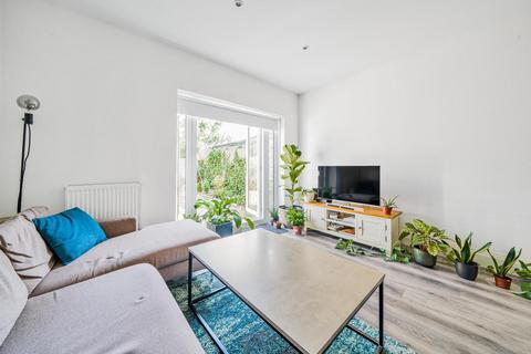 Flat 2, 39 Mill Hill Road, London, W3 8JE