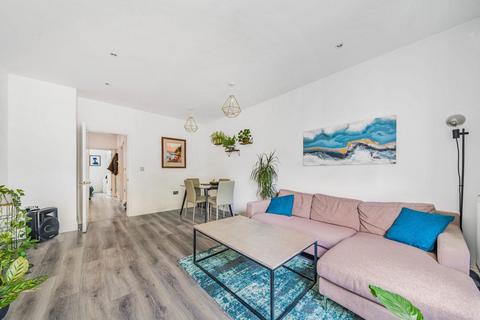 Flat 2, 39 Mill Hill Road, London, W3 8JE