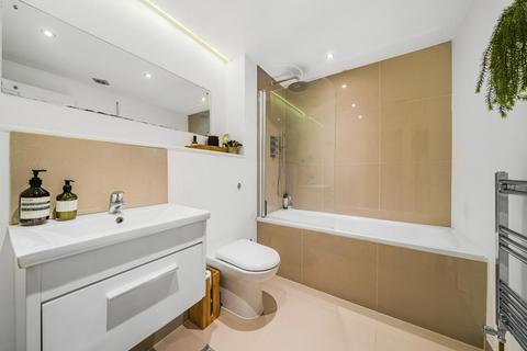 Flat 2, 39 Mill Hill Road, London, W3 8JE