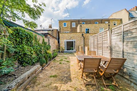 Flat 2, 39 Mill Hill Road, London, W3 8JE
