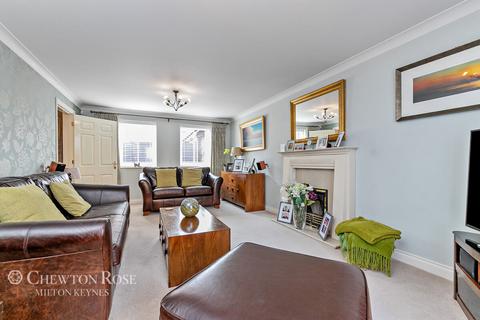 13 Beddoes Croft, Medbourne, Milton Keynes, MK5 6FQ