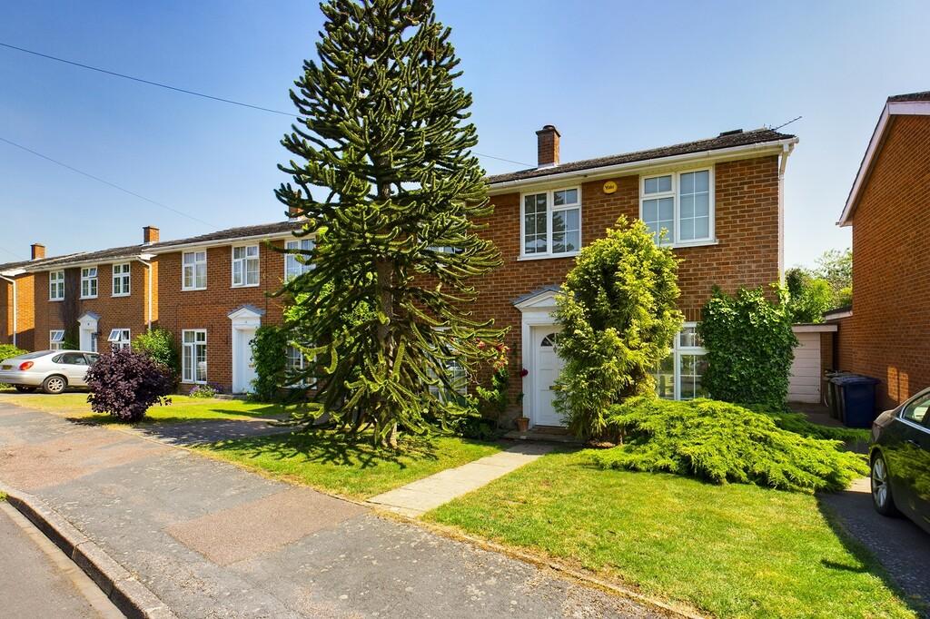 Lantree Crescent, Cambridge 4 bed detached house for sale £570,000