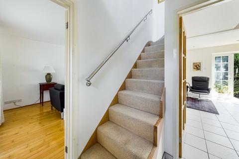12 Lantree Crescent, Trumpington, Cambridge, CB2 9NJ