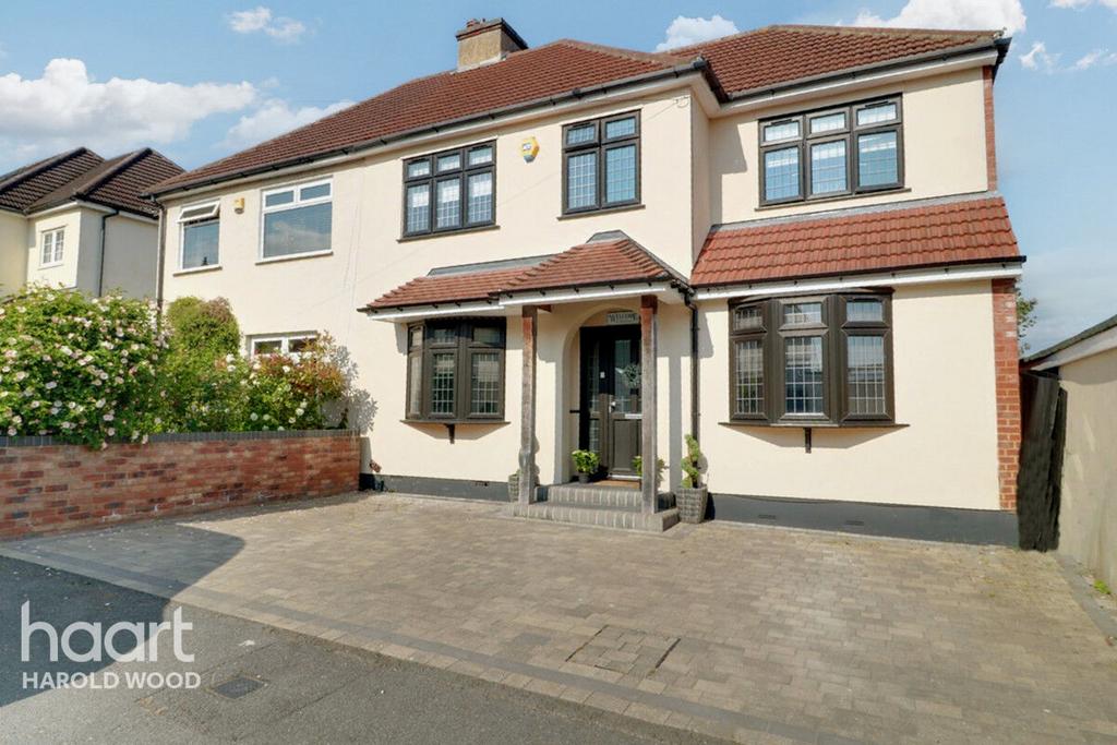 Kenilworth Avenue, Romford 5 bed semidetached house for sale £650,000