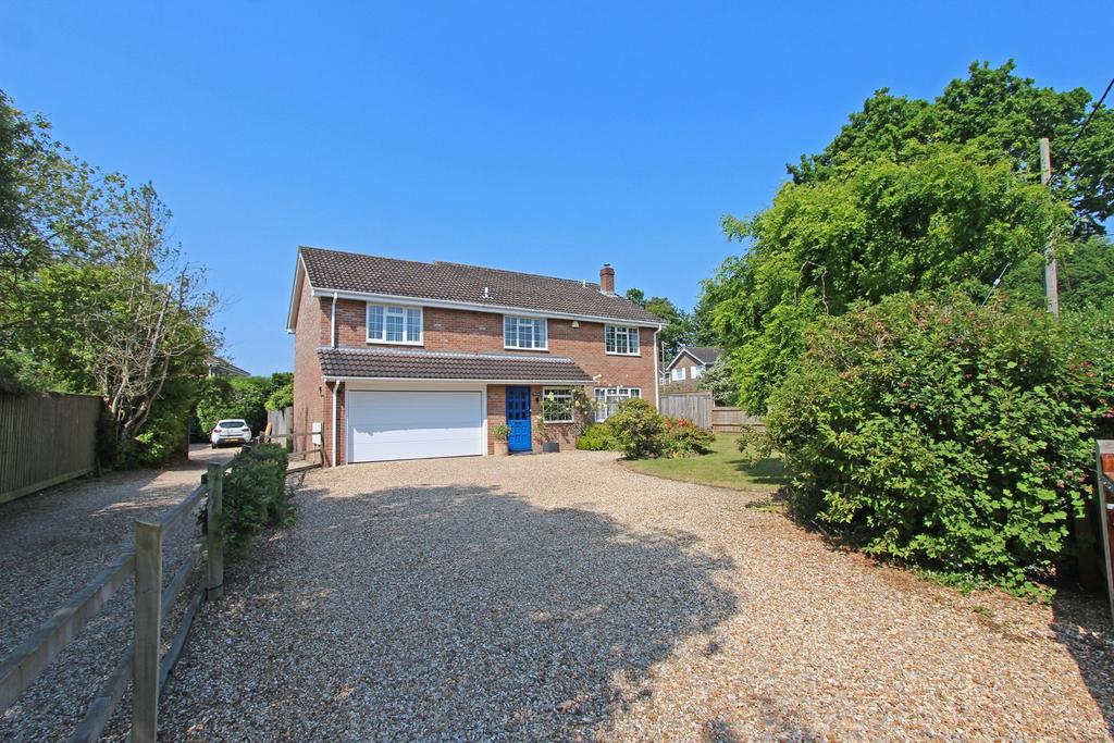 Manchester Road, Sway, Lymington... 5 bed detached house £950,000