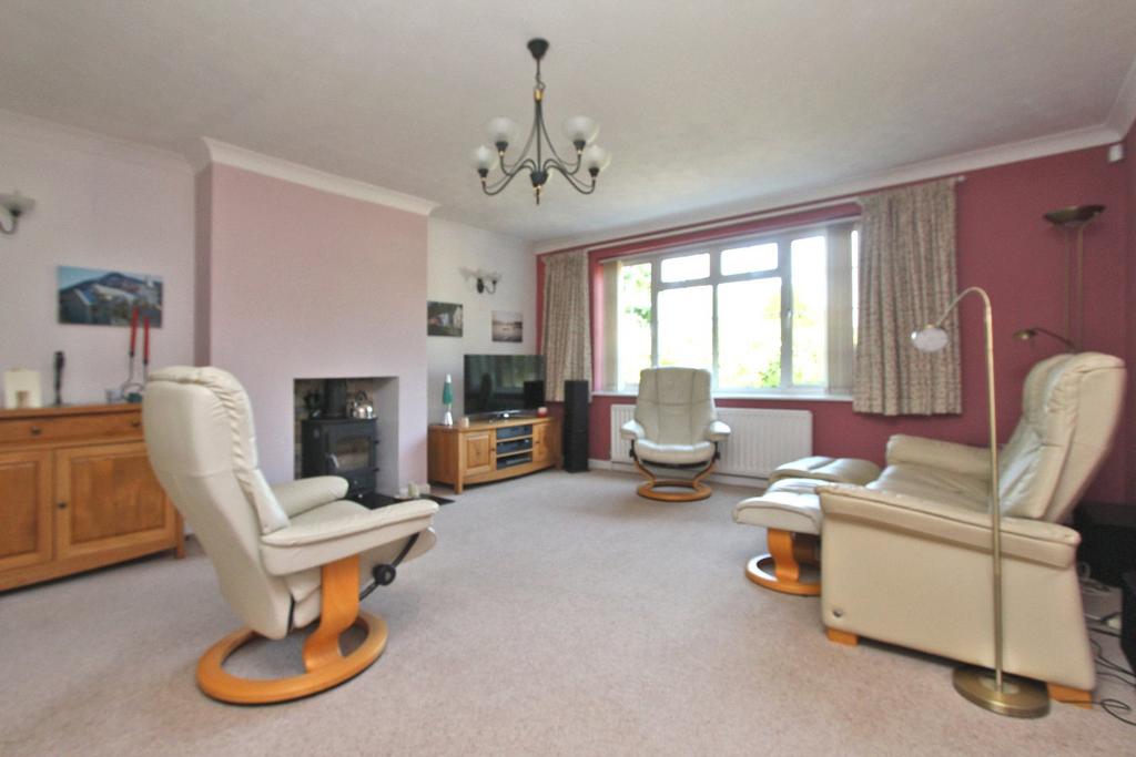Manchester Road, Sway, Lymington, Hampshire, SO41 5 bed detached house