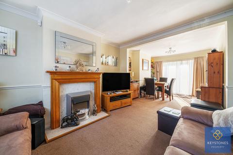 151 Carter Drive, Romford, RM5 2UX