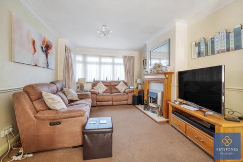 151 Carter Drive, Romford, RM5 2UX