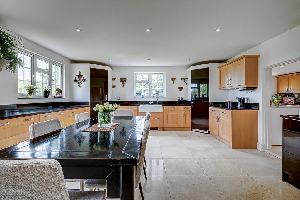 Kitchen/Family