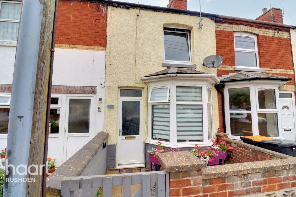 Rushden Road, Wymington 2 bed terraced house £160,000