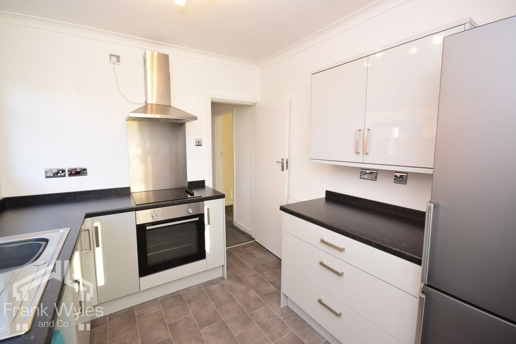 Boston Road, Lytham St Annes, Lancashire 2 bed semidetached bungalow