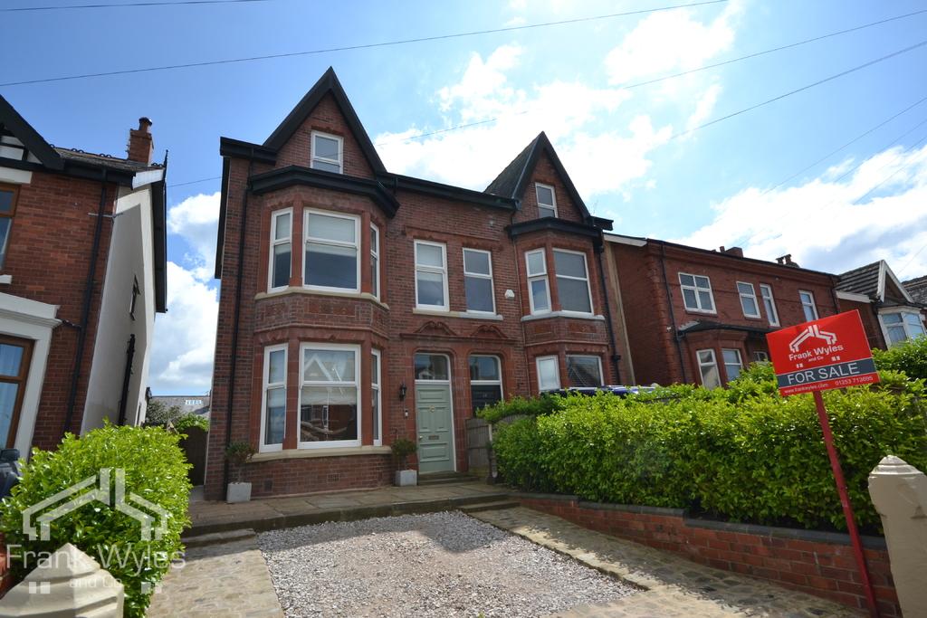 Lightburne Avenue, Lytham St Annes... 5 bed semidetached house £397,500