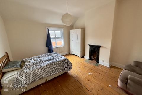 3 bedroom maisonette for sale - Park Road, St Annes