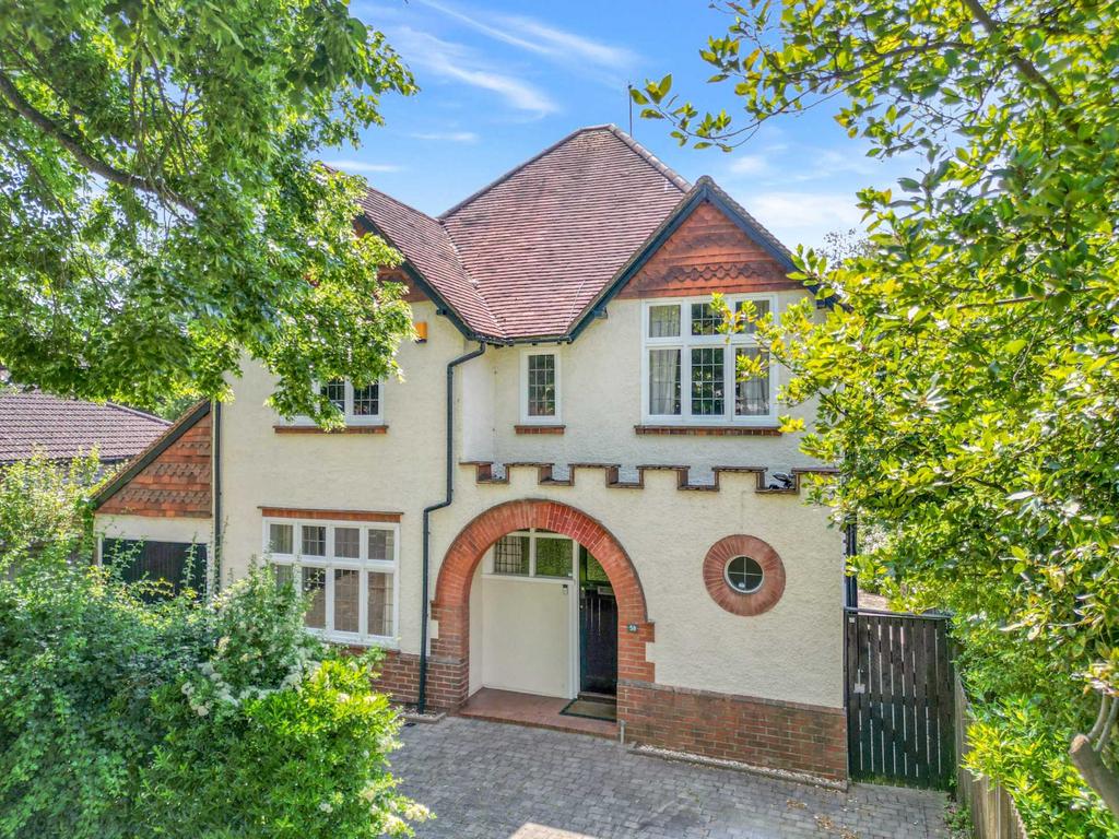 Northcourt Avenue, Reading 4 bed detached house for sale £895,000
