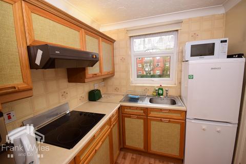 1 bedroom flat for sale - St Andrews Road North, Lytham St Annes, Lancashire