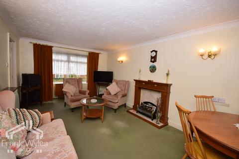 1 bedroom flat for sale - St Andrews Road North, Lytham St Annes, Lancashire