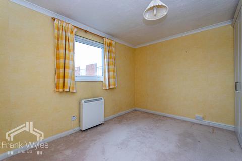 2 bedroom flat for sale, Waddington Road, Lytham St Annes, Lancashire