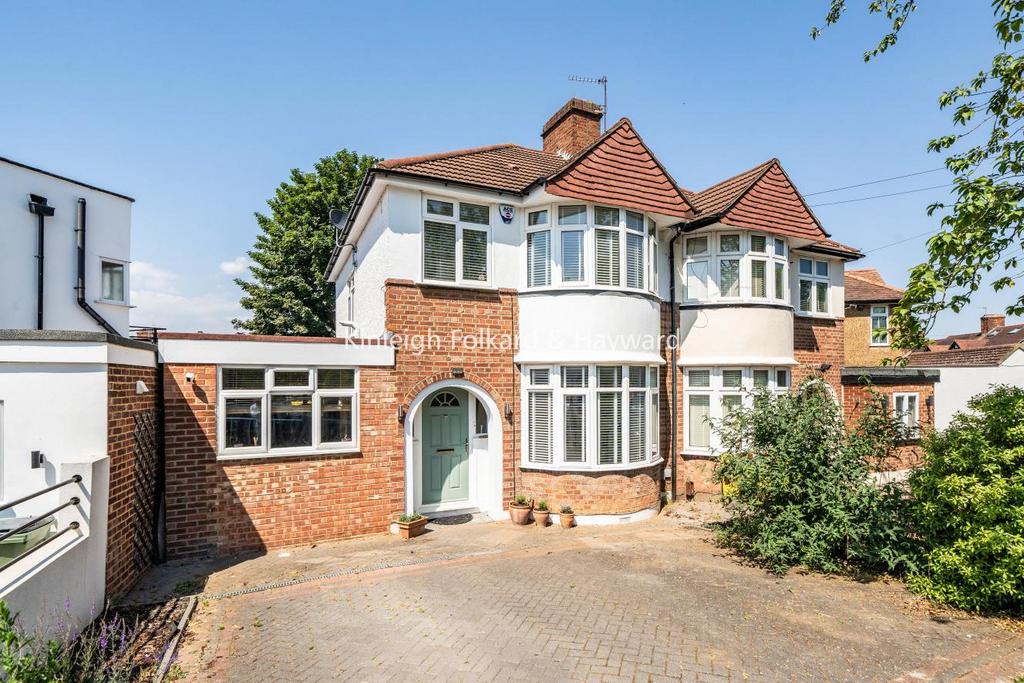 Woodside Avenue, Chislehurst 3 bed semidetached house for sale £575,000