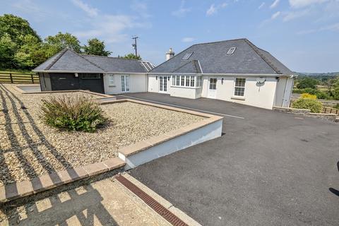 4 bedroom detached house for sale, Carmarthen Road, Llanybydder, Carmarthenshire.