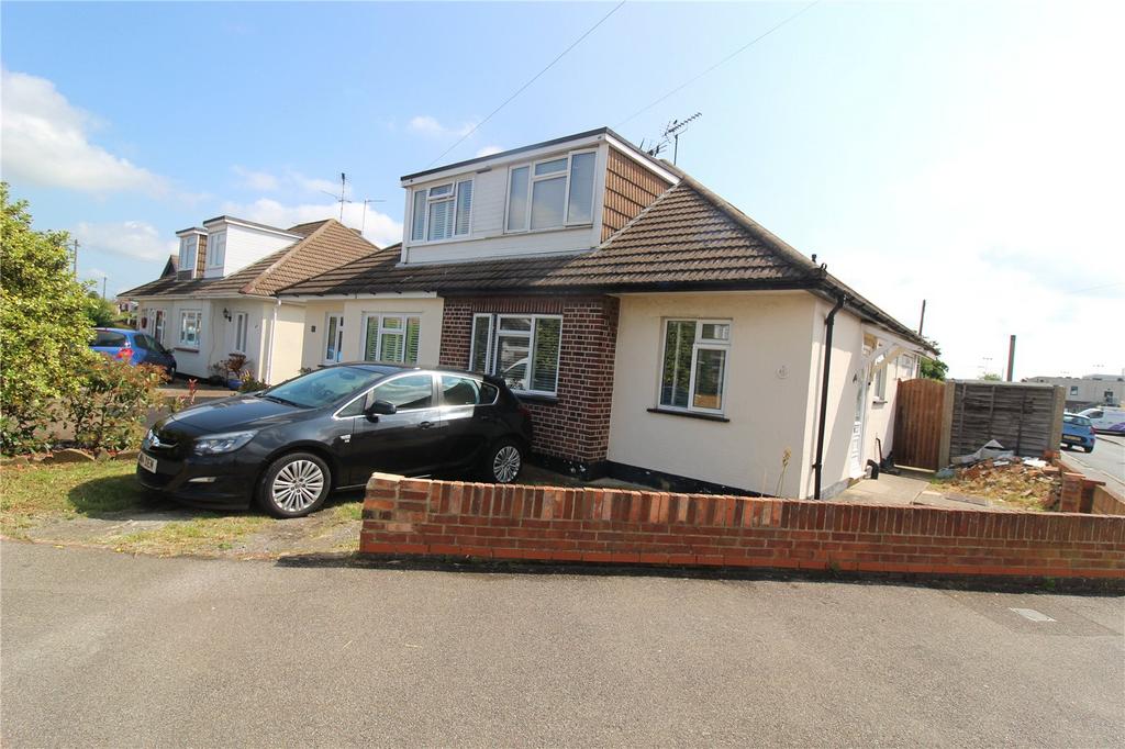 Spencer Gardens, Rochford, Essex, SS4 3 bed semidetached house for
