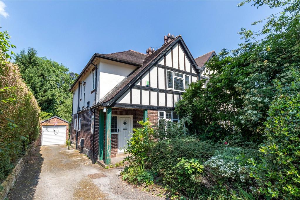 Stanwell Avenue, Birkby, Huddersfield, HD2 3 bed semidetached house