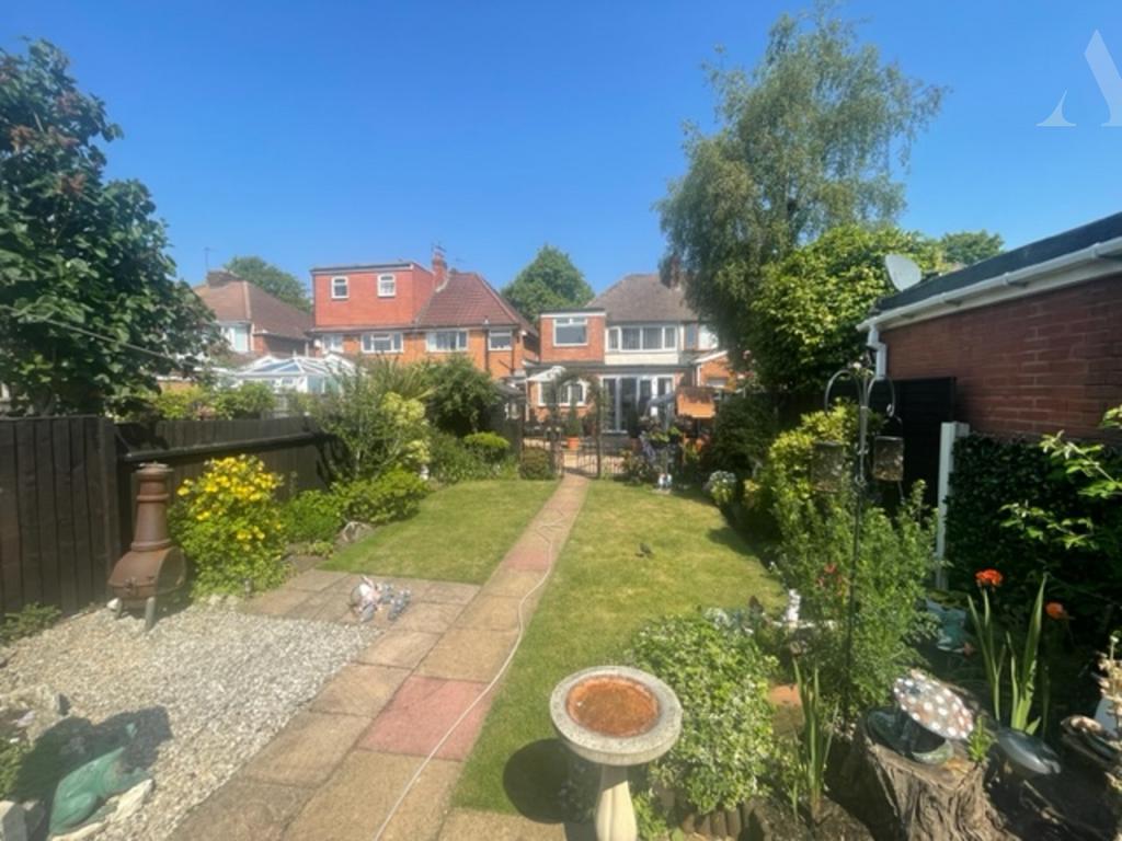 83 hodge hill rear garden