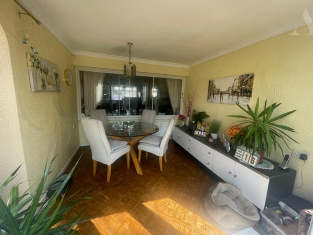 83 hodge hill road dining room