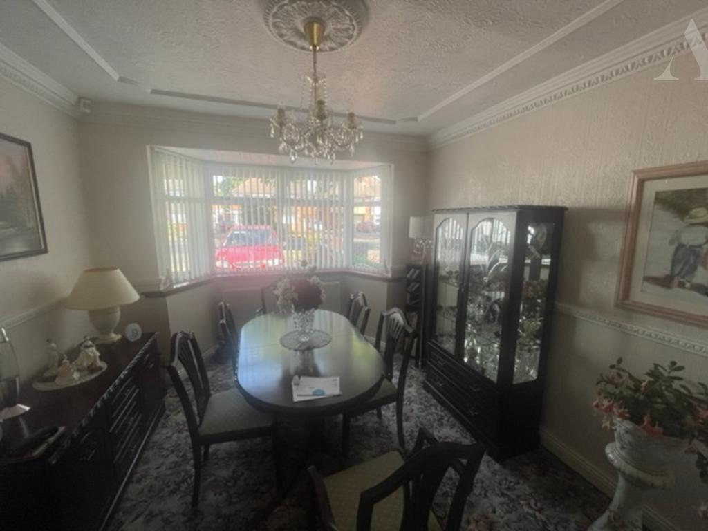 83 hodge hill road back lounge