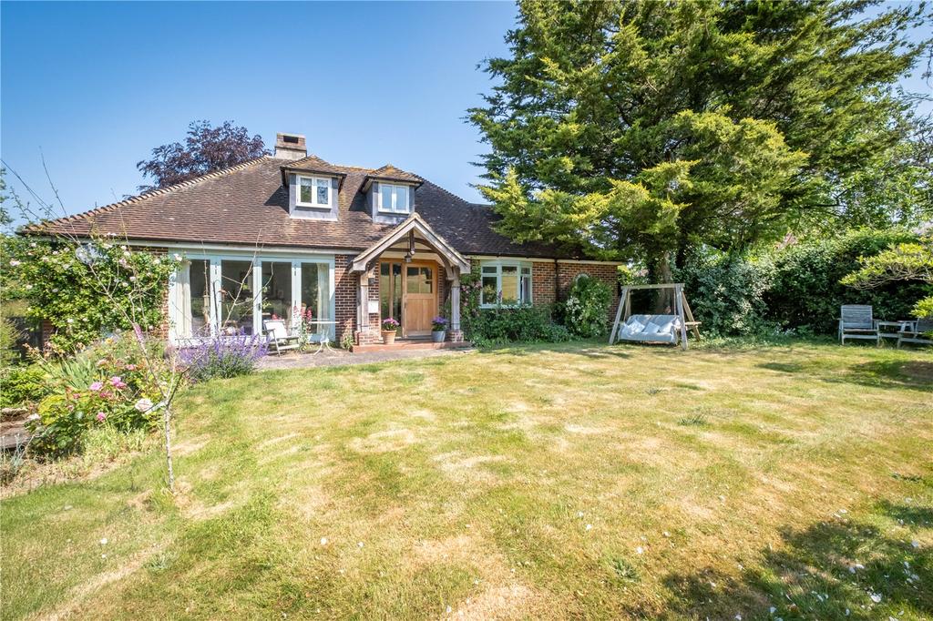 Easebourne Street, Easebourne, Midhurst, West Sussex, GU29 4 bed