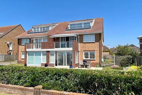 2 bedroom apartment for sale, Hurst Road, Milford on Sea, Lymington, Hampshire, SO41