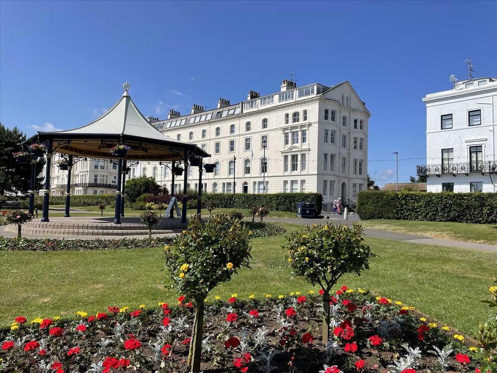 Ebor Court, The Crescent, Filey 1 bed apartment for sale £185,000