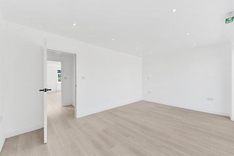 591a Westhorne Avenue, London, SE9 6JX