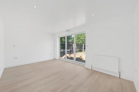 591a Westhorne Avenue, London, SE9 6JX