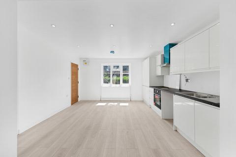 Flat 1, 591 Westhorne Avenue, London, SE9 6JX
