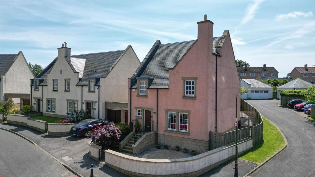 7 Nungate Gardens, Haddington, East Lothian EH41 4EE 3 bed detached