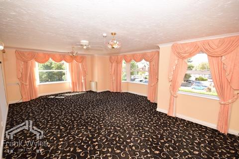 2 bedroom flat for sale - Clifton Drive South, Lytham St Annes, Lancashire