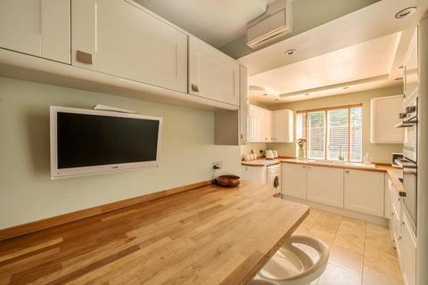 34 Edinburgh Drive, Didcot, OX11 7HT