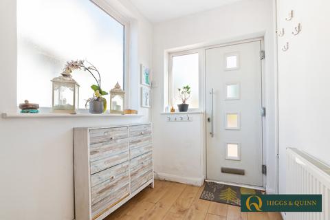 42 Lodge Close, Fetcham, Leatherhead, KT22 9QZ