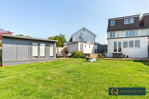 42 Lodge Close, Fetcham, Leatherhead, KT22 9QZ