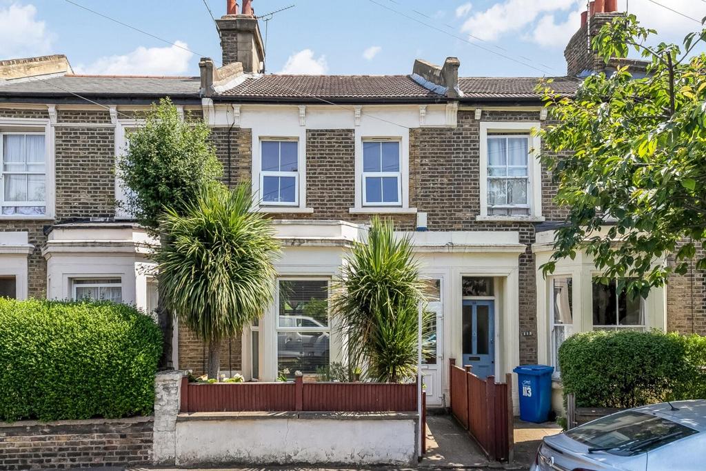 Naylor Road, Peckham, London, SE15 3 bed house for sale £775,000