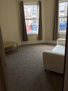 1 bedroom end of terrace house to rent, Holloway Road, London, N19