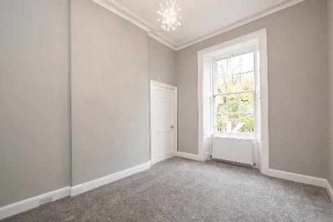 3 bedroom property to rent, Saxe Coburg Street, Edinburgh, EH3